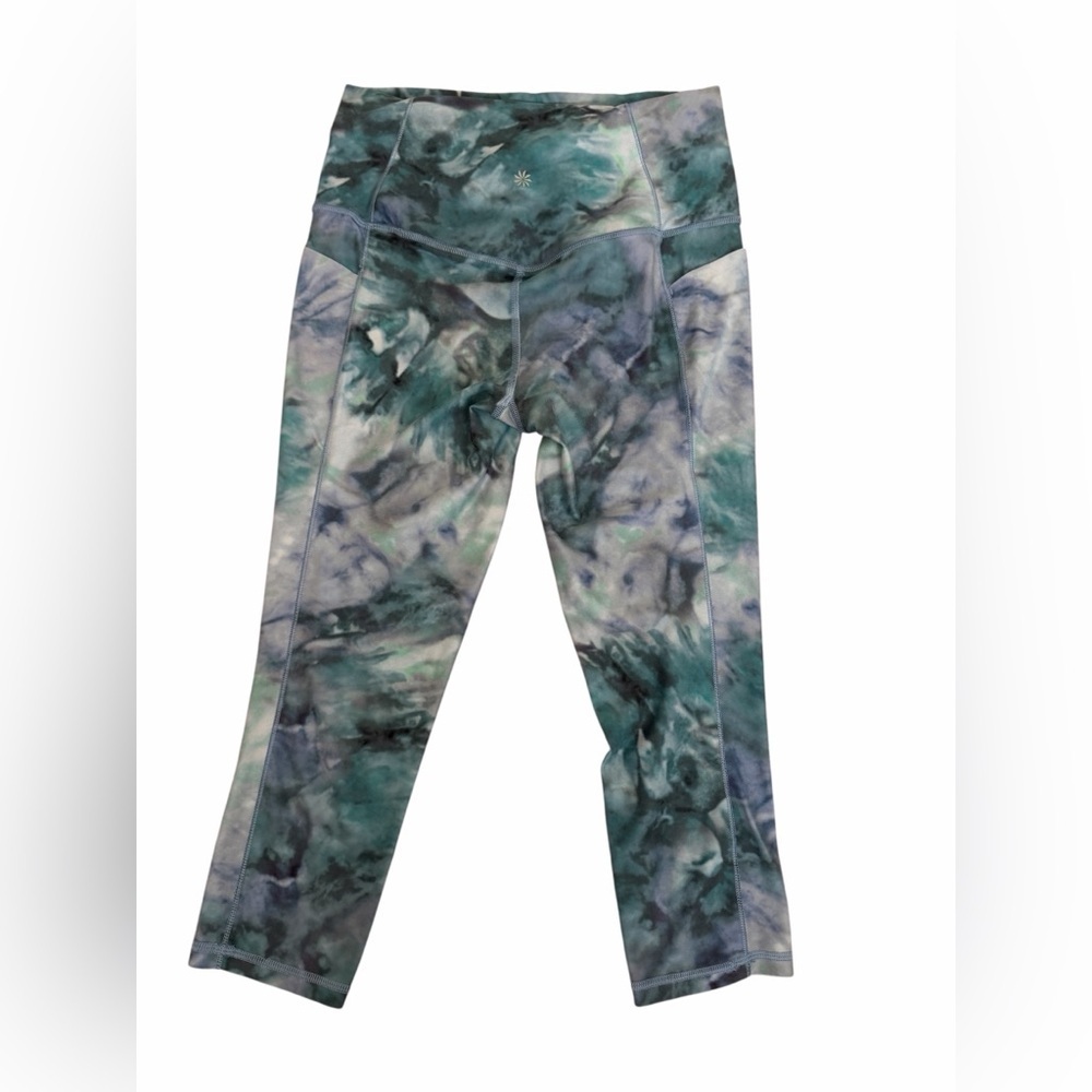 ATHLETA Salutation Stash packet  Capri s
Chrome green Solarize Leggings